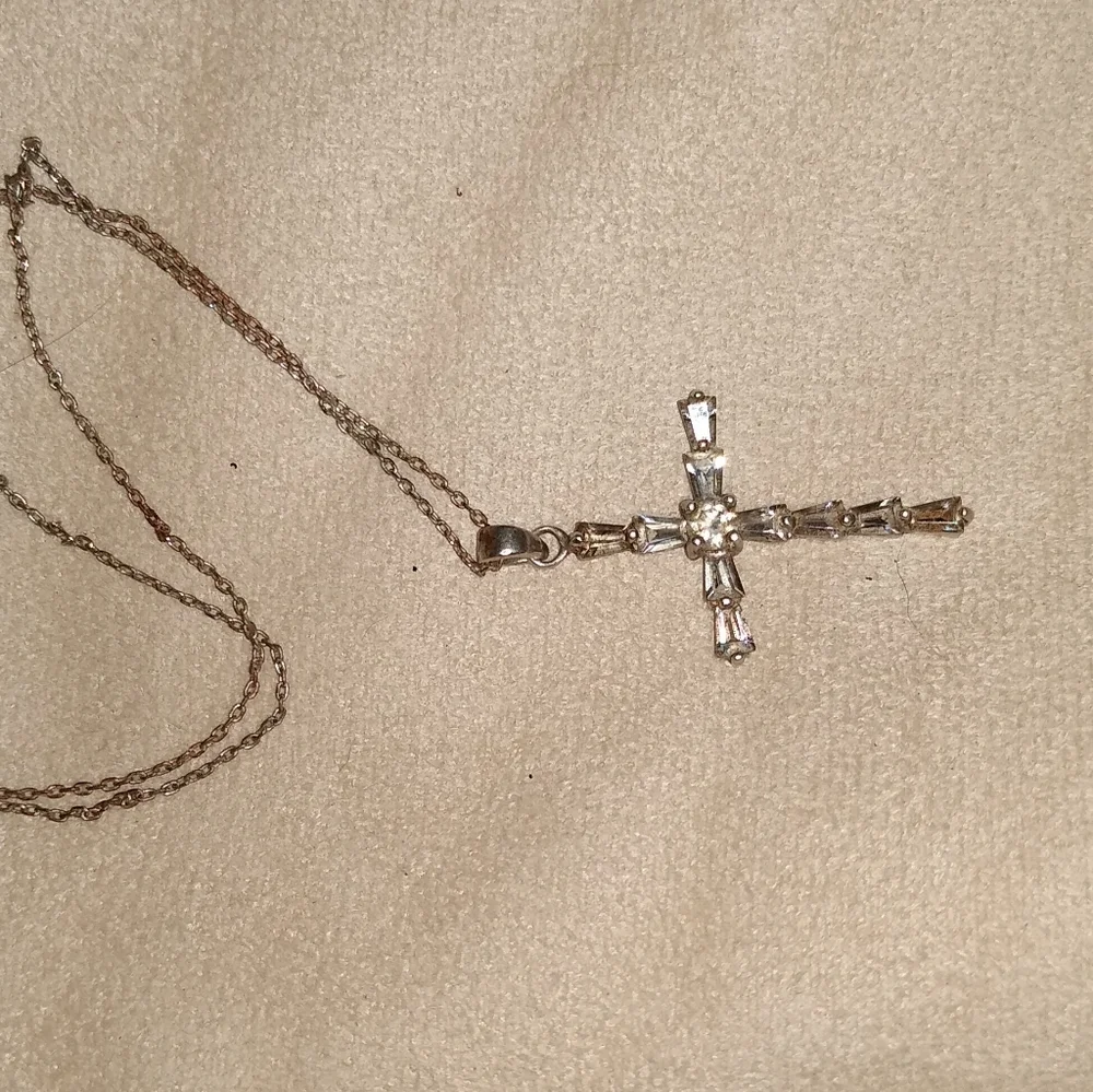 Necklace - Picture 3 of 3